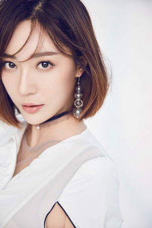 Vicky Wang